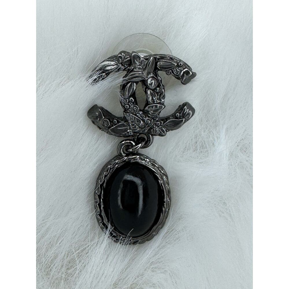 Chanel Vintage CC Logo Drop Earrings (2010A Collection) - Picture 2 of 6